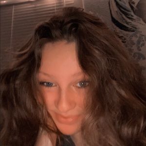 Meet your Posher, Macy